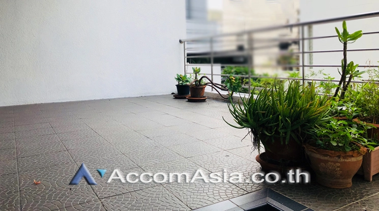 26  4 br Townhouse for rent and sale in Ploenchit ,Bangkok BTS Ploenchit AA20808