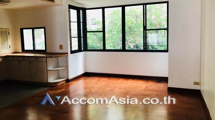 6  4 br Townhouse for rent and sale in Ploenchit ,Bangkok BTS Ploenchit AA20808