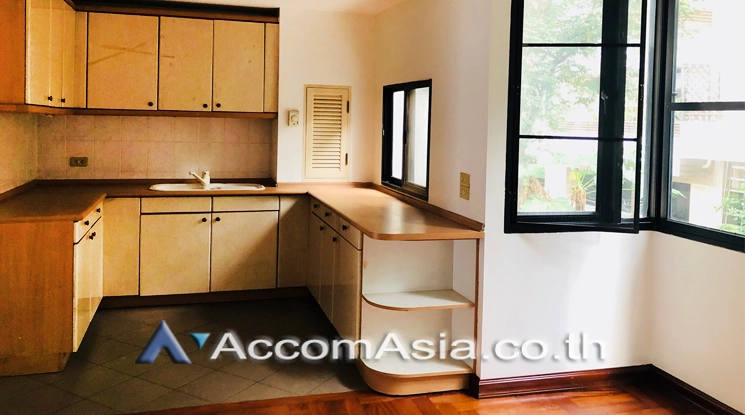 7  4 br Townhouse for rent and sale in Ploenchit ,Bangkok BTS Ploenchit AA20808