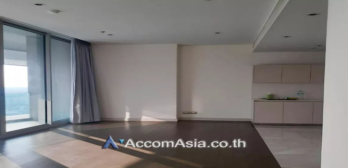  2  2 br Condominium For Rent in Ploenchit ,Bangkok BTS Ratchadamri at Magnolias Ratchadamri Boulevard AA20822