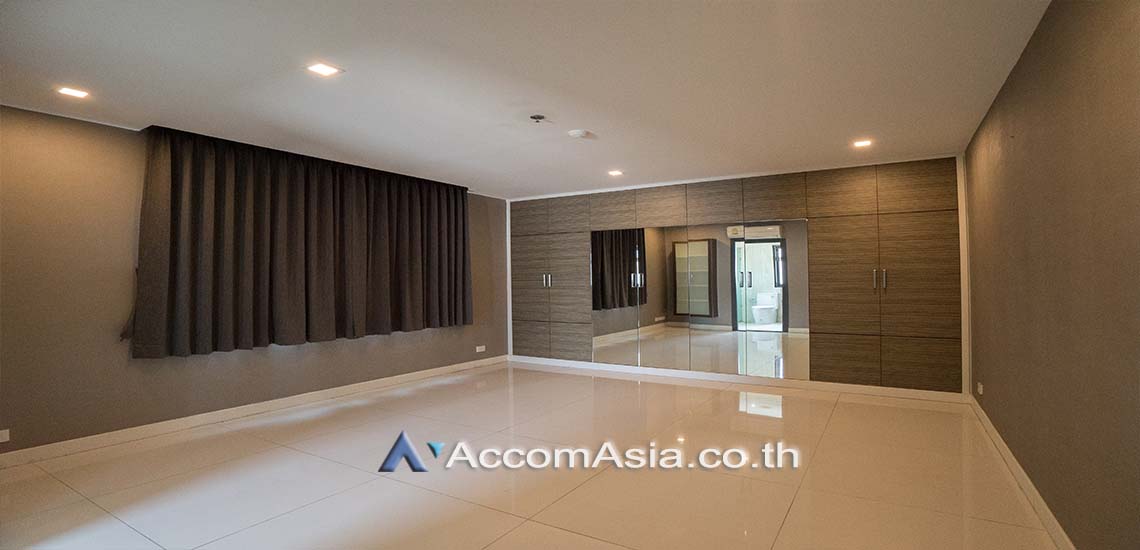4  2 br Condominium For Sale in Sukhumvit ,Bangkok BTS Thong Lo at Top View AA20825