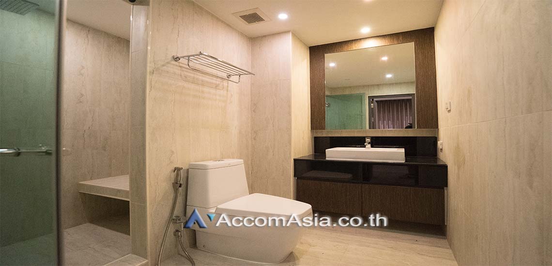 8  2 br Condominium For Sale in Sukhumvit ,Bangkok BTS Thong Lo at Top View AA20825