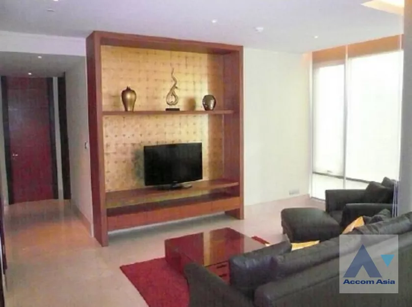  2 Bedrooms  Condominium For Sale in Silom, Bangkok  near BTS Chong Nonsi - BRT Arkhan Songkhro (AA20830)