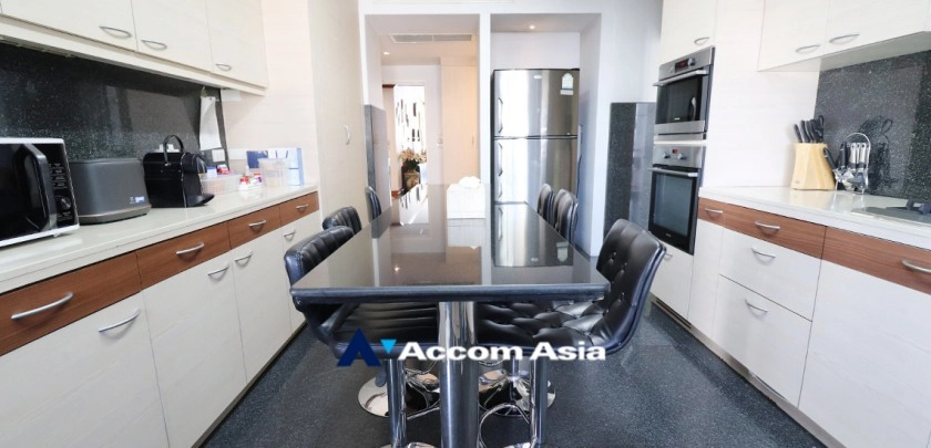 6  3 br Condominium For Sale in Ploenchit ,Bangkok BTS Chitlom at Chidlom Place AA20846