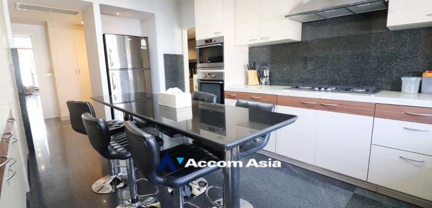 7  3 br Condominium For Sale in Ploenchit ,Bangkok BTS Chitlom at Chidlom Place AA20846