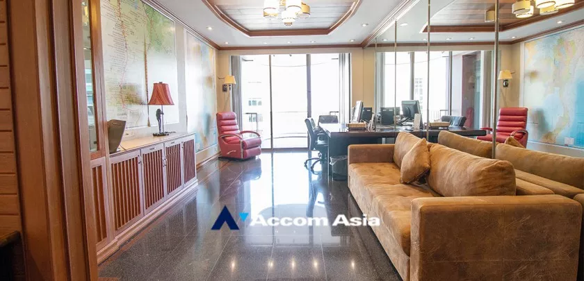 8  3 br Condominium For Sale in Ploenchit ,Bangkok BTS Chitlom at Chidlom Place AA20846