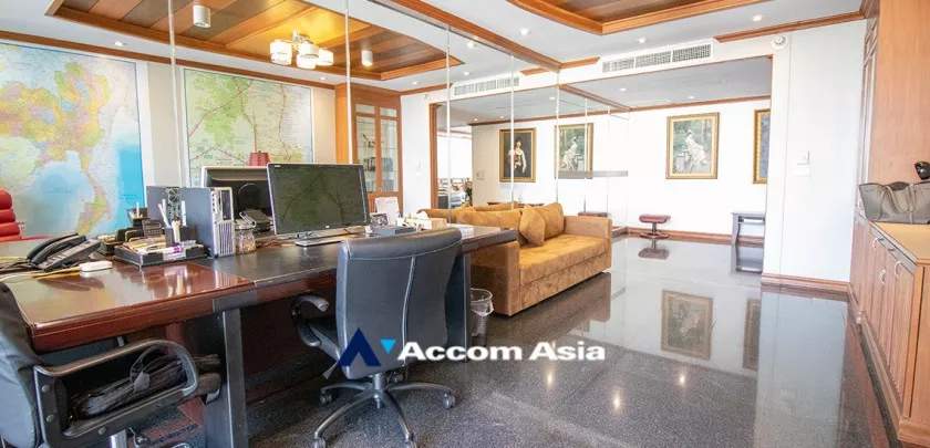 12  3 br Condominium For Sale in Ploenchit ,Bangkok BTS Chitlom at Chidlom Place AA20846