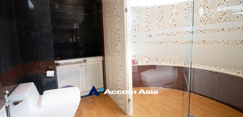 20  3 br Condominium For Sale in Ploenchit ,Bangkok BTS Chitlom at Chidlom Place AA20846