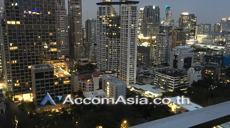 unit 2 Bedrooms  Condominium For Sale in Ploenchit, Bangkok  near BTS Ploenchit (AA20850)