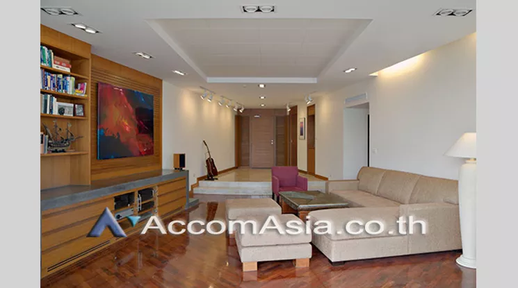  2 Bedrooms  Condominium For Sale in Charoennakorn, Bangkok  near BTS Krung Thon Buri (AA20852)