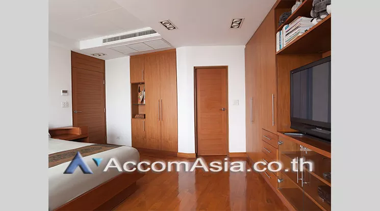 10  2 br Condominium For Sale in Charoennakorn ,Bangkok BTS Krung Thon Buri at Supakarn Condominium AA20852