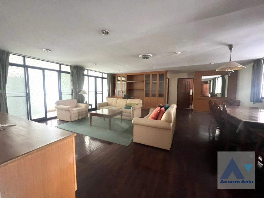 Baan Chan Condominium  3 Bedroom for Sale BTS Thong Lo in Sukhumvit Bangkok