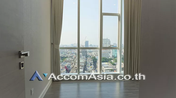 6  2 br Condominium For Sale in Silom ,Bangkok BTS Surasak at The Room Sathorn Pan Road AA20890
