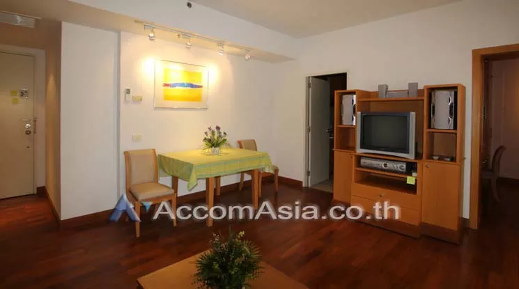 unit 1 Bedroom  Condominium For Rent in Ploenchit, Bangkok  near BTS Chitlom (AA20891)