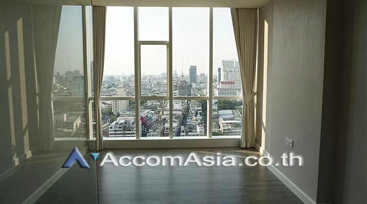The Room Sathorn Pan Road Condominium  1 Bedroom for Sale BTS Surasak in Silom Bangkok