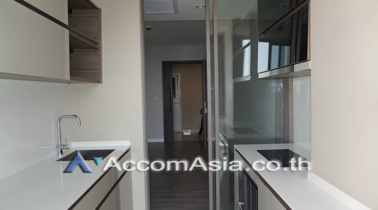 5  1 br Condominium For Sale in Silom ,Bangkok BTS Surasak at The Room Sathorn Pan Road AA20895