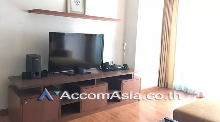 unit 1 Bedroom  Condominium For Rent in Ploenchit, Bangkok  near BTS Ratchadamri (AA20903)