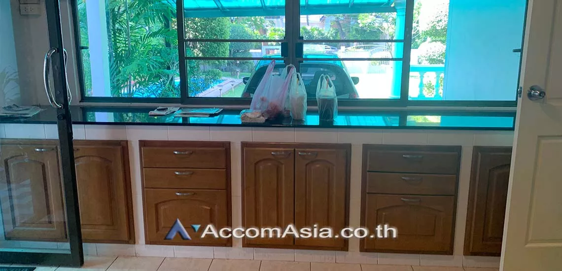 8  5 br House For Rent in Pattanakarn ,Bangkok BTS On Nut at Panya Pattanakarn Village AA20906