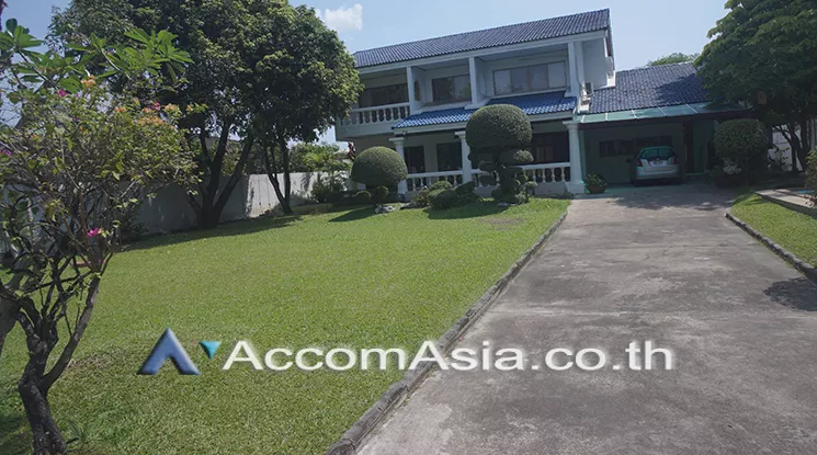 21  5 br House For Rent in Pattanakarn ,Bangkok BTS On Nut at Panya Pattanakarn Village AA20906