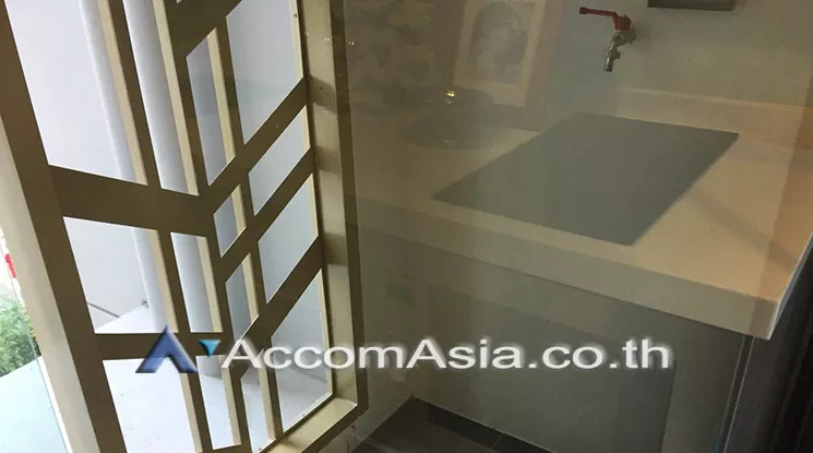 unit 1 Bedroom  Condominium For Sale in Sukhumvit, Bangkok  near BTS On Nut (AA20908)