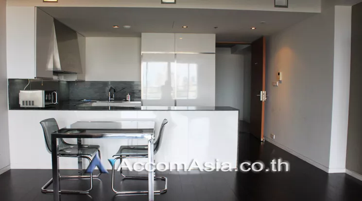  2 Bedrooms  Condominium For Rent in Sathorn, Bangkok  near BTS Chong Nonsi - MRT Lumphini (AA20922)