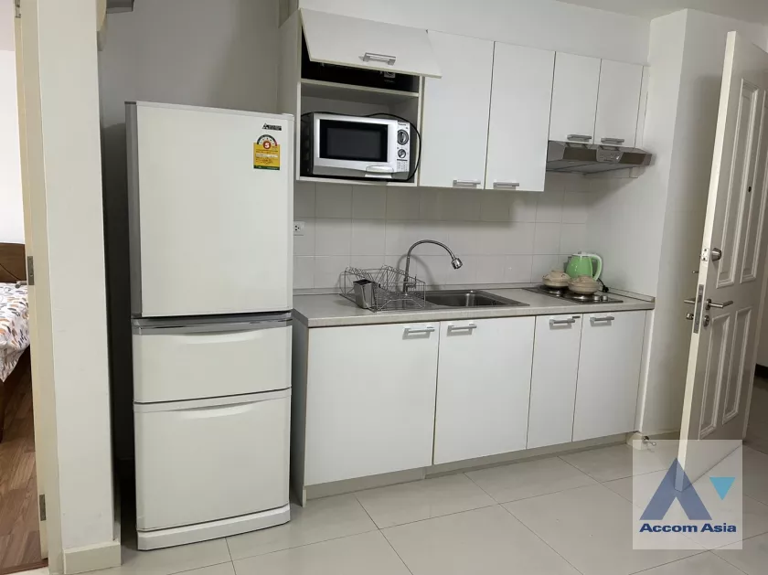 unit 1 Bedroom  Condominium For Sale in Sukhumvit, Bangkok  near BTS Thong Lo (AA20947)