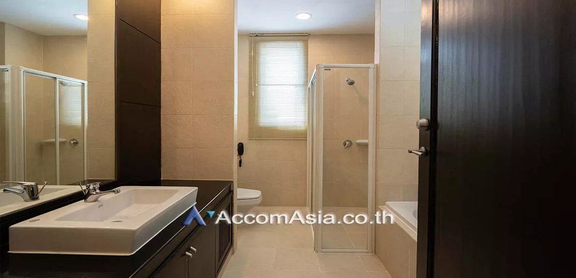 12  3 br Apartment For Rent in Sukhumvit ,Bangkok BTS Asok - MRT Sukhumvit at Elegant place for a Pet Friendly 10313