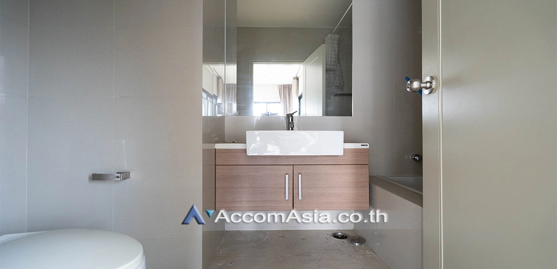 6  2 br Condominium For Sale in Sukhumvit ,Bangkok BTS Ekkamai at Noble Reveal AA20965
