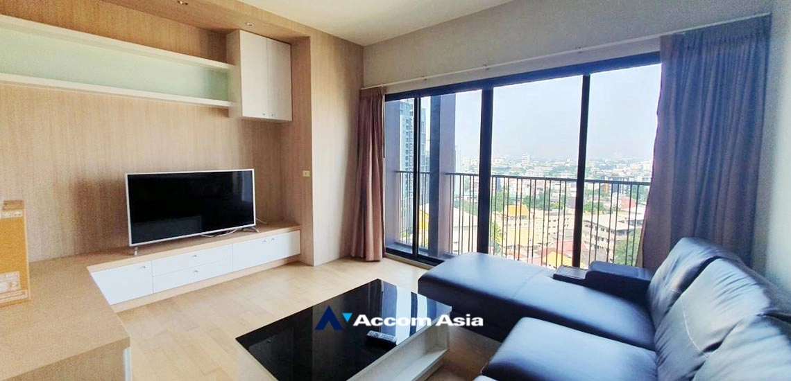 Noble Reveal Condominium  2 Bedroom for Sale & Rent BTS Ekkamai in Sukhumvit Bangkok