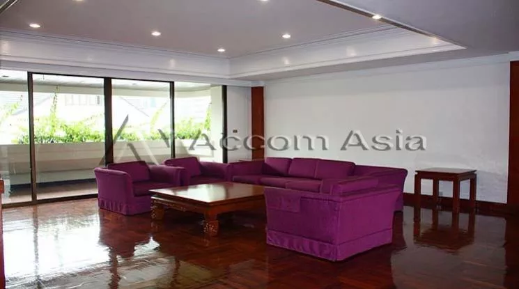 Pet friendly |  3 Bedrooms  Apartment For Rent in Sukhumvit, Bangkok  near BTS Asok - MRT Sukhumvit (10315)