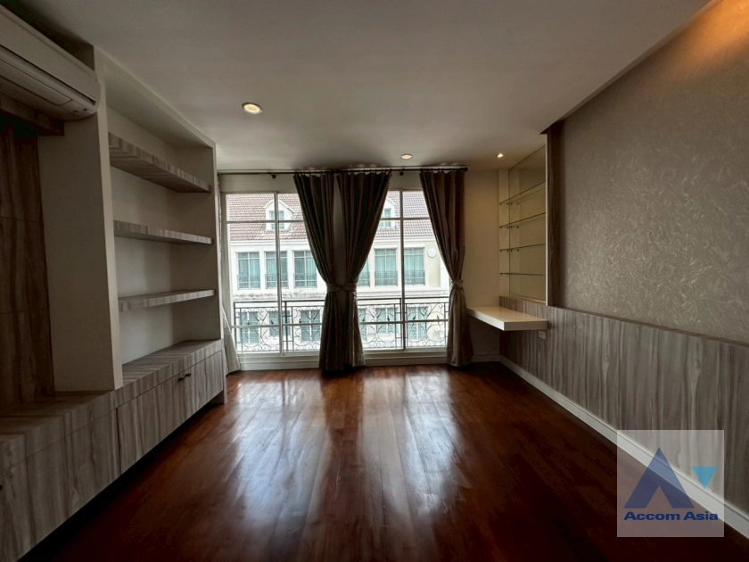 15  4 br House For Sale in Sukhumvit ,Bangkok BTS Thong Lo at Baan Klang Krung Thonglor AA20983