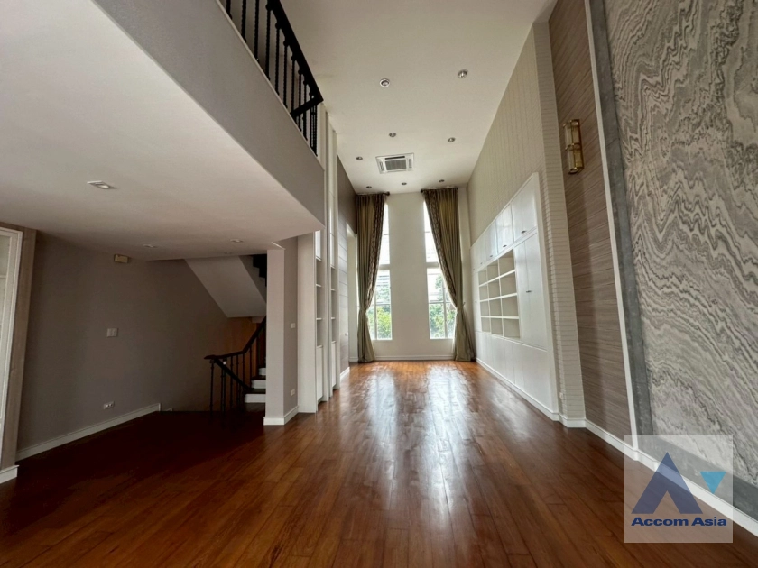 9  4 br House For Sale in Sukhumvit ,Bangkok BTS Thong Lo at Baan Klang Krung Thonglor AA20983
