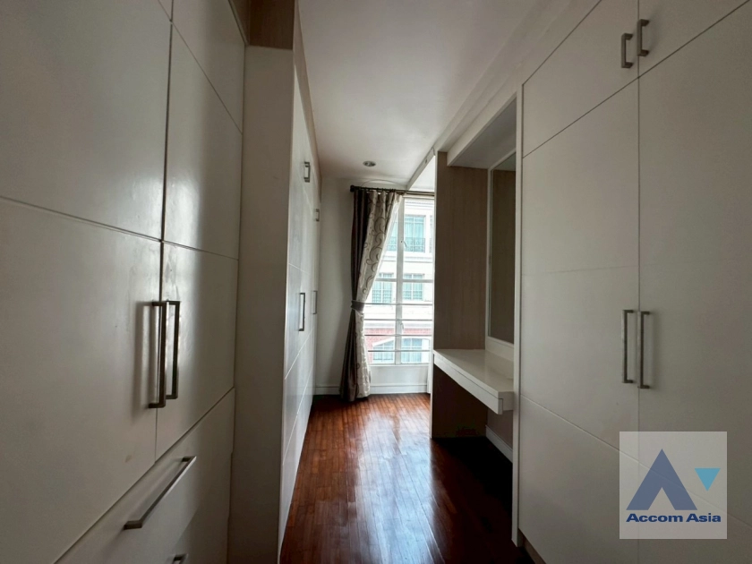 23  4 br House For Sale in Sukhumvit ,Bangkok BTS Thong Lo at Baan Klang Krung Thonglor AA20983