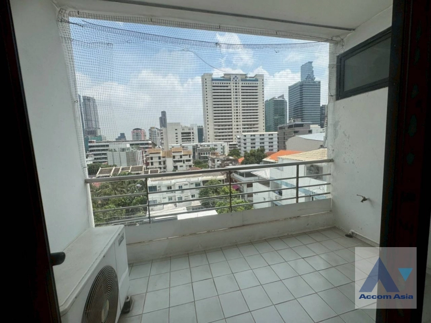 26  2 br Apartment For Rent in Sathorn ,Bangkok BTS Surasak at Low rise Apartment Building AA20989