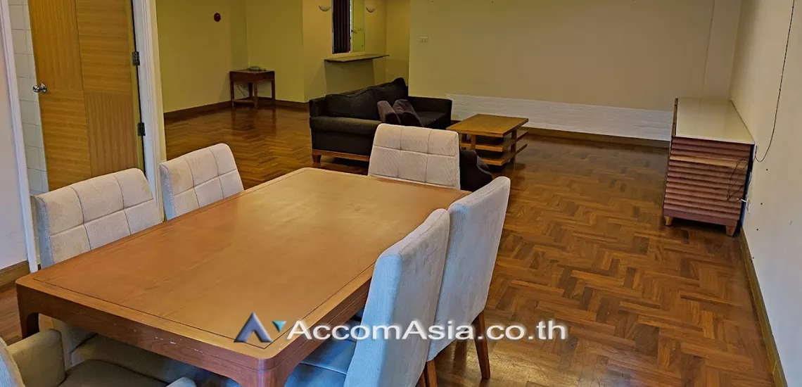 4  3 br Apartment For Rent in Sathorn ,Bangkok MRT Khlong Toei at Low rise Building AA21001