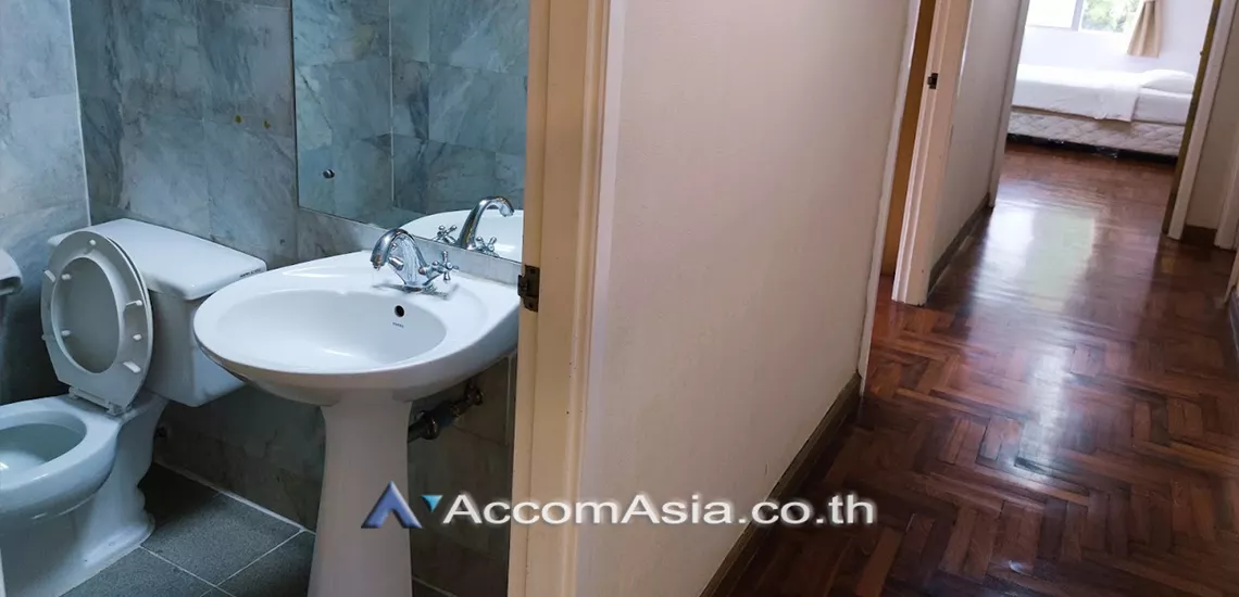 14  3 br Apartment For Rent in Sathorn ,Bangkok MRT Khlong Toei at Low rise Building AA21001