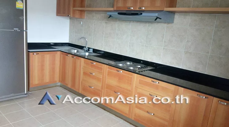  1  3 br Apartment For Rent in Sathorn ,Bangkok MRT Khlong Toei at Low rise Building AA21002