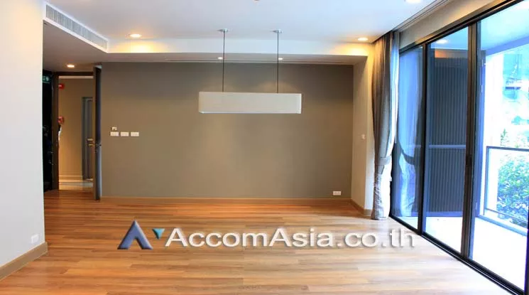 Pet friendly |  Perfect Living In Bangkok Apartment  3 Bedroom for Rent BTS Phrom Phong in Sukhumvit Bangkok