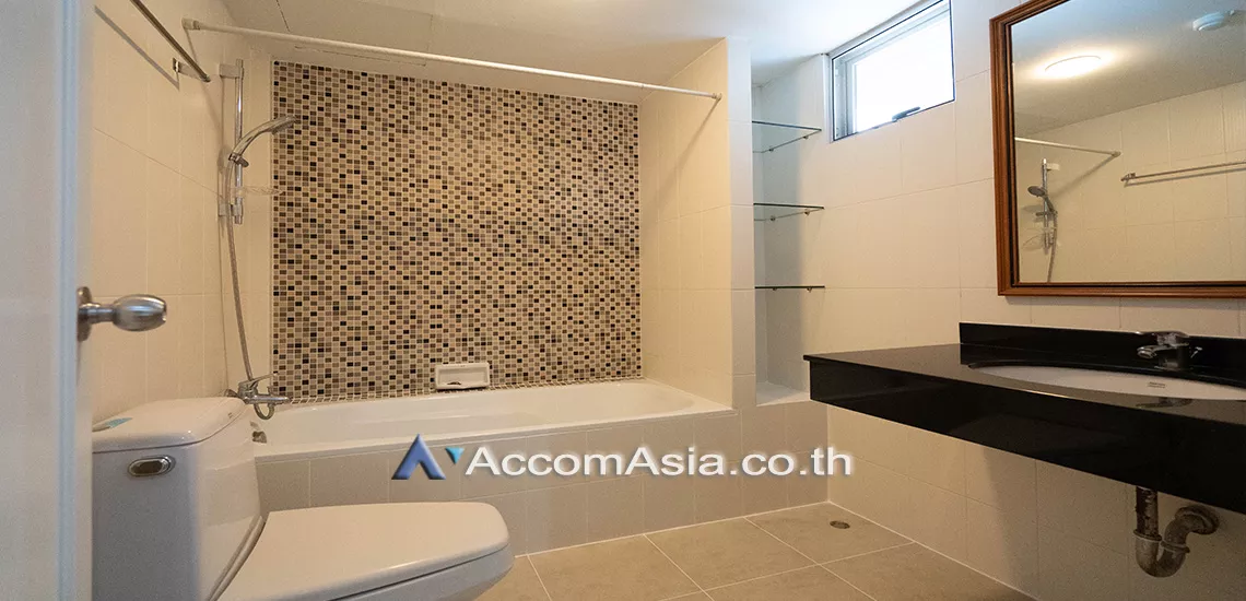 11  3 br Apartment For Rent in Sukhumvit ,Bangkok BTS Nana at Easy to access BTS and MRT AA21040