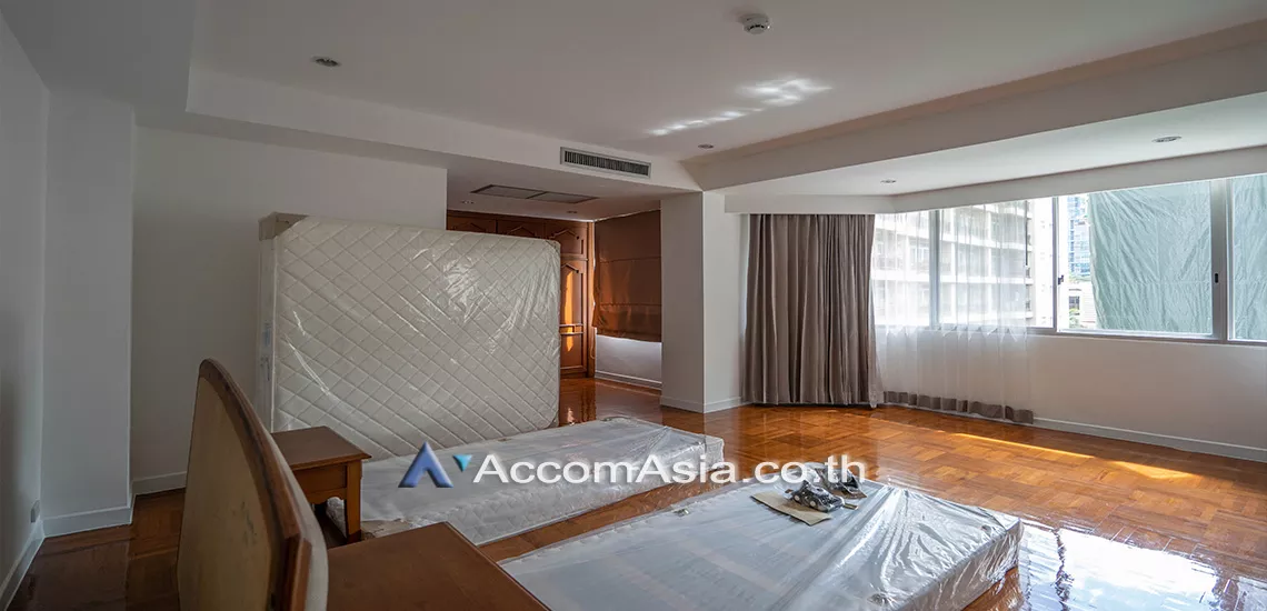 15  3 br Apartment For Rent in Sukhumvit ,Bangkok BTS Nana at Easy to access BTS and MRT AA21040