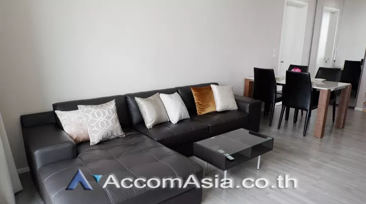  2 Bedrooms  Condominium For Rent in Sukhumvit, Bangkok  near BTS Phra khanong (AA21044)