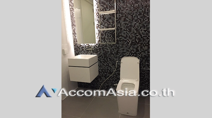 9  2 br Condominium For Rent in Sukhumvit ,Bangkok BTS Phra khanong at The Room Sukhumvit 69 AA21044