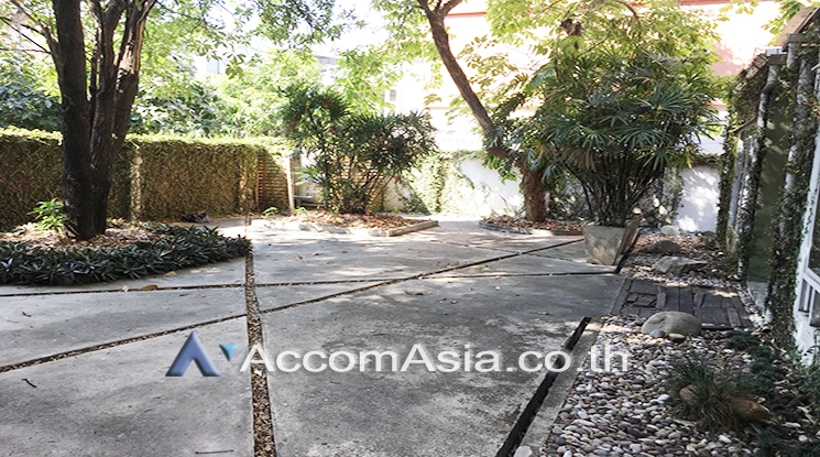 12  8 br House For Rent in Sathorn ,Bangkok MRT Lumphini AA21045