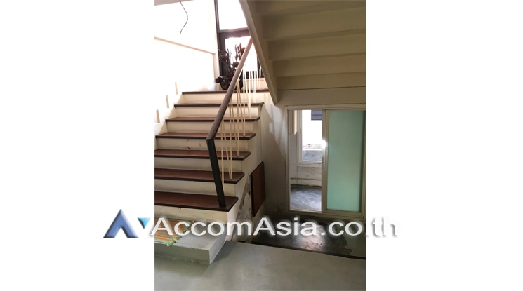 5  8 br House For Rent in Sathorn ,Bangkok MRT Lumphini AA21045