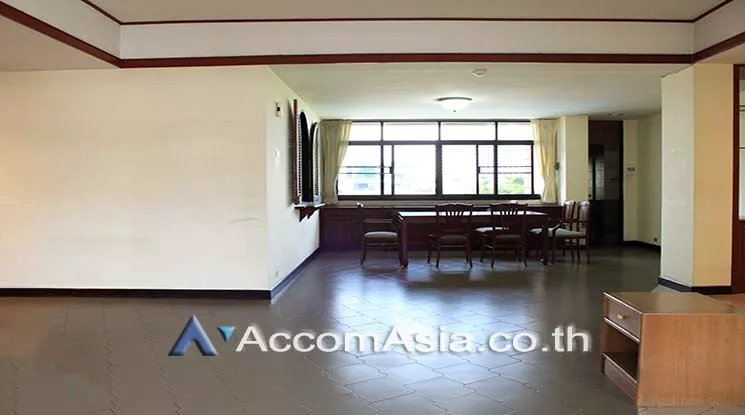 unit 3 Bedrooms  Apartment For Rent & Sale in Sukhumvit, Bangkok  near BTS Phrom Phong (AA21049)