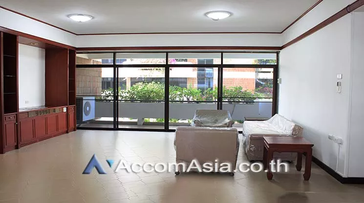  Peaceful and Greenery Apartment  3 Bedroom for Rent BTS Phrom Phong in Sukhumvit Bangkok