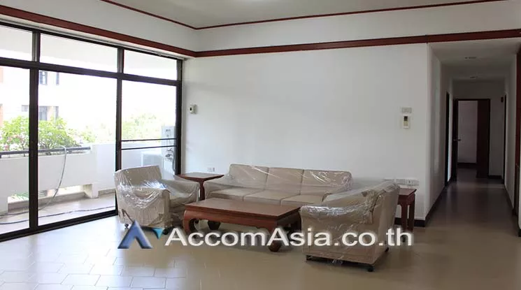 unit 3 Bedrooms  Apartment For Rent in Sukhumvit, Bangkok  near BTS Phrom Phong (AA21051)