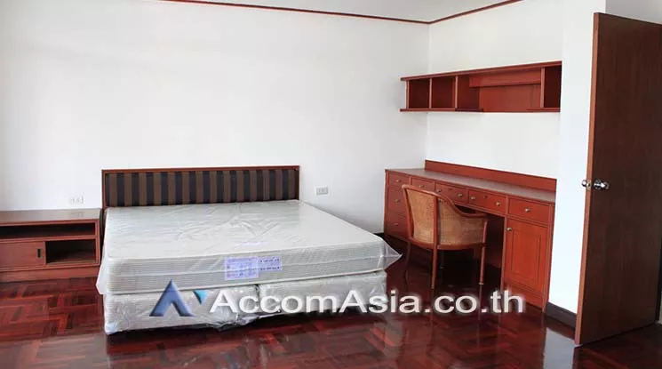 unit 3 Bedrooms  Apartment For Rent in Sukhumvit, Bangkok  near BTS Phrom Phong (AA21051)