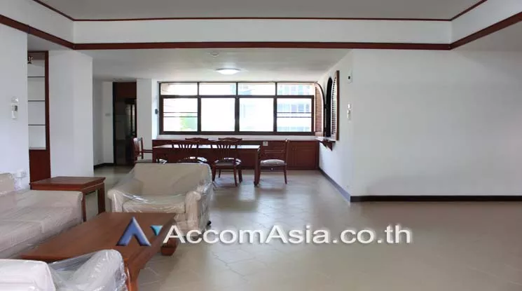  Peaceful and Greenery Apartment  3 Bedroom for Rent BTS Phrom Phong in Sukhumvit Bangkok