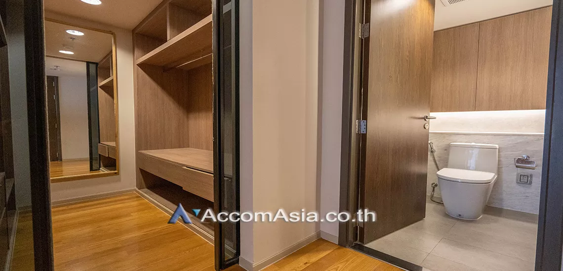 4  2 br Apartment For Rent in Sukhumvit ,Bangkok BTS Phrom Phong at Modern Apartment AA21057
